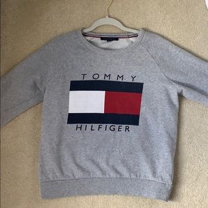 Tommy Hilfiger Sweatshirt. Only worn once!